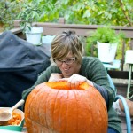 carving the 30 pounder - photo by: ryan sterritt