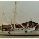 capt'n pete's shrimp boat - vintage postcard